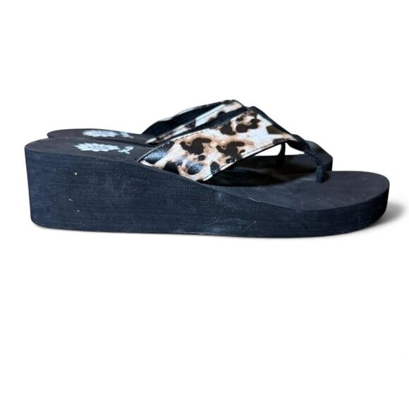 Yellow Box Women's Leopard Print Y2K Wedge Heel Flipflops Size 8 - Picture 4 of 6